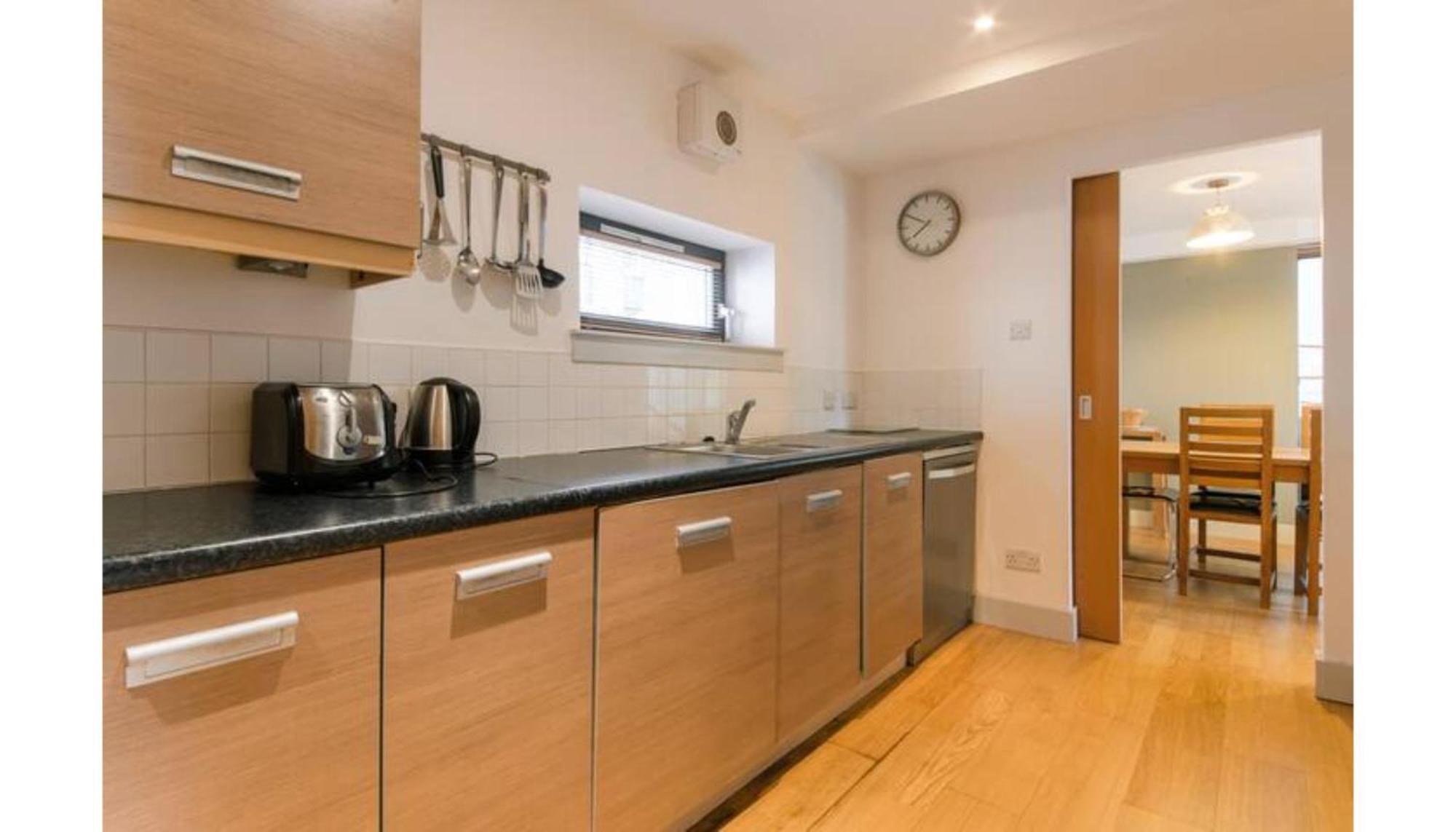 Apartmán Modern Flat In The Middle Of Old Town EDI Exteriér fotografie