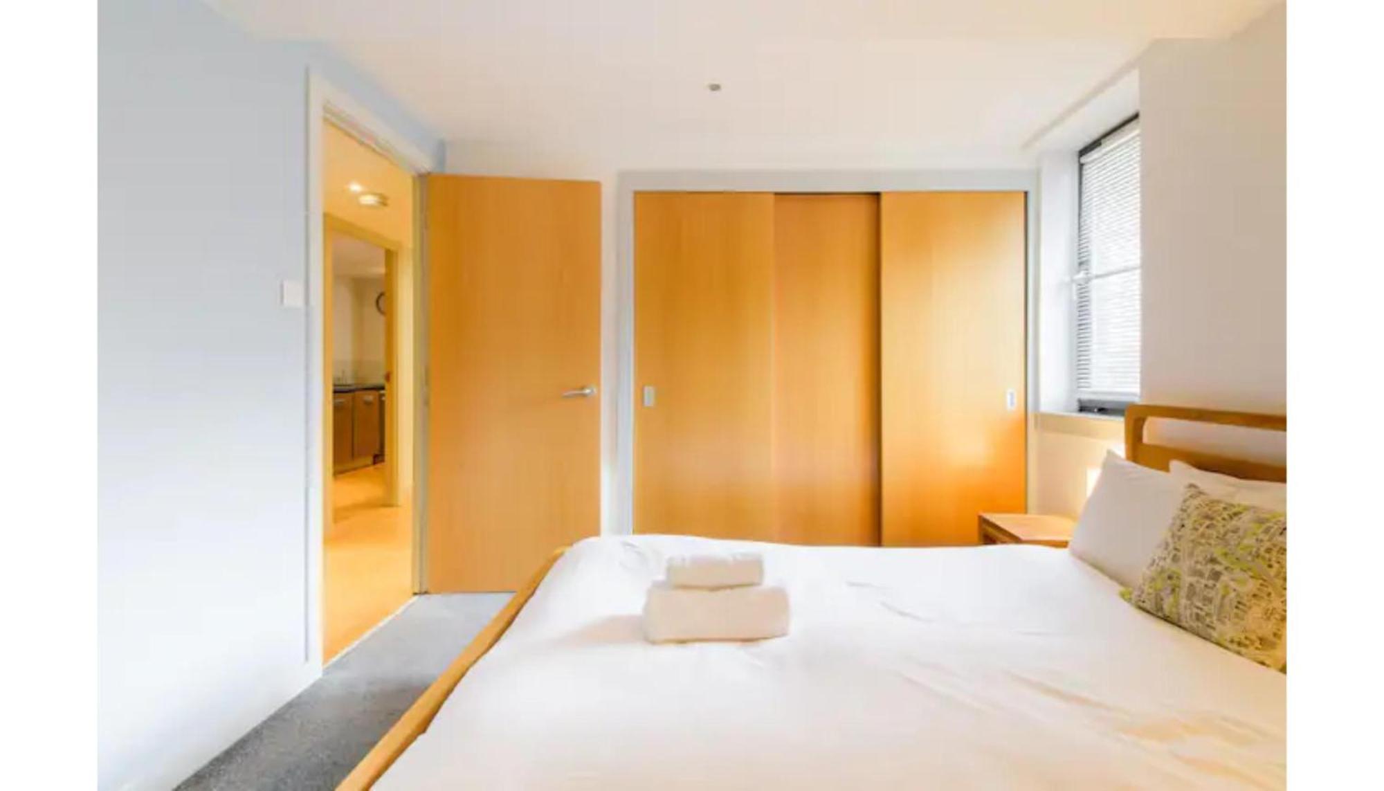 Apartmán Modern Flat In The Middle Of Old Town EDI Exteriér fotografie