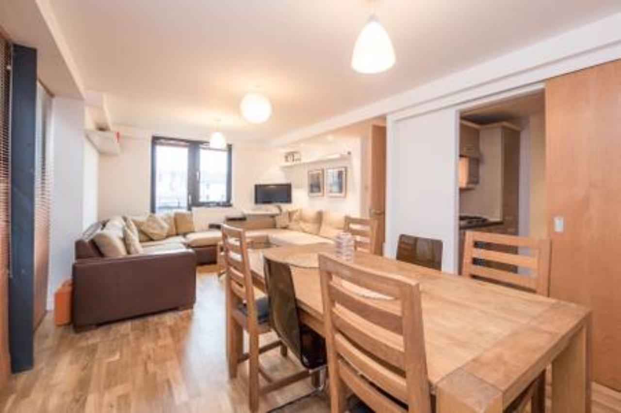 Apartmán Modern Flat In The Middle Of Old Town EDI Exteriér fotografie
